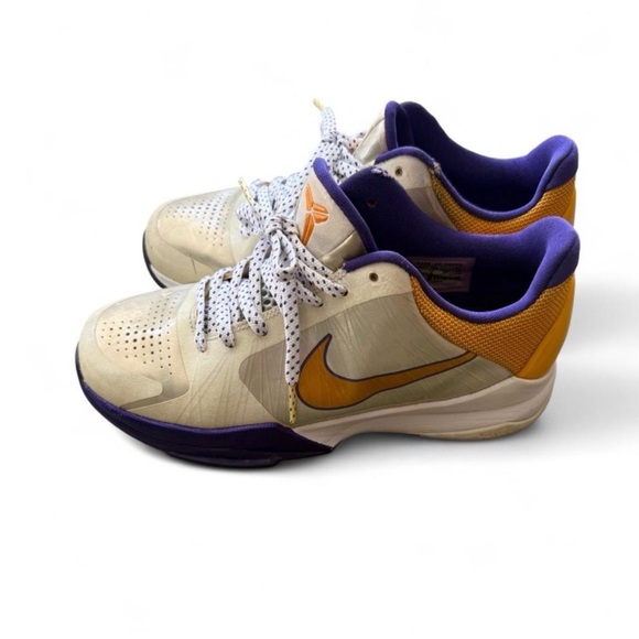 Nike Lakers Kobe V 5 Home 5.5Y Youth Boys Purple Yellow White Sneakers - Picture 2 of 7